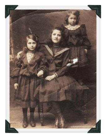 vintage photograph 1908, my grandmother Sadie and her sisters vintage phot of children 1908