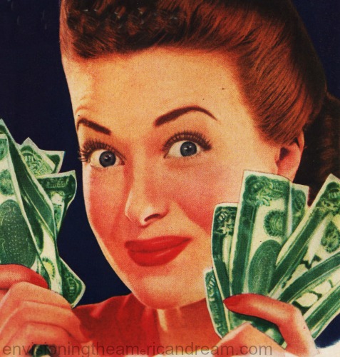 photo vintage woman holding money