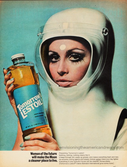 space housewife cleaning lestoil 