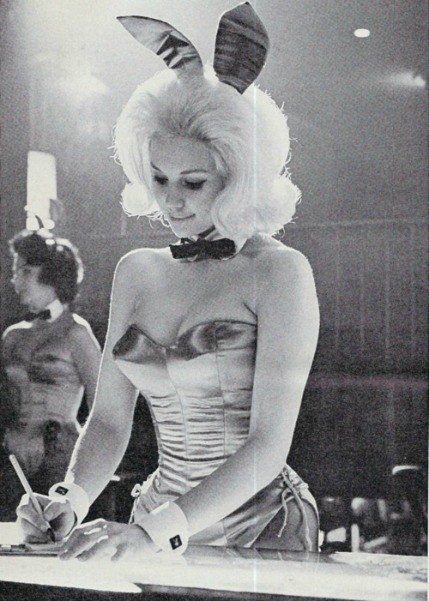 Playboy Bunny/Playboy Centerfold Playmate Jan Roberts Playboy Club 1962