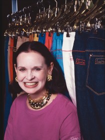 Gloria Vanderbilt Jeans Queen