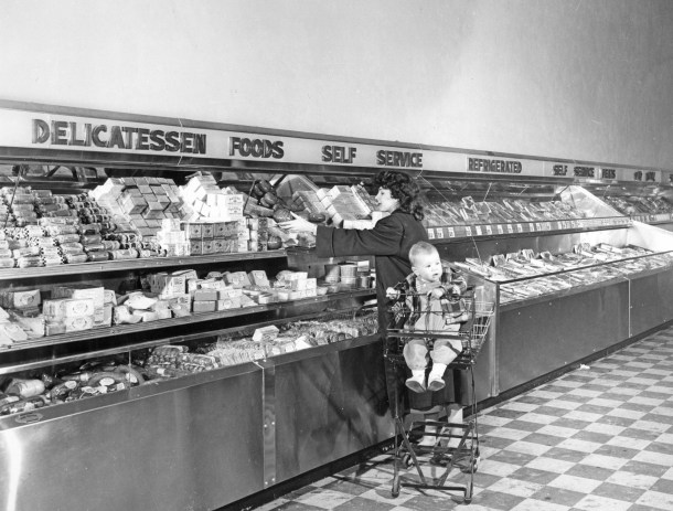 1950's supermarket