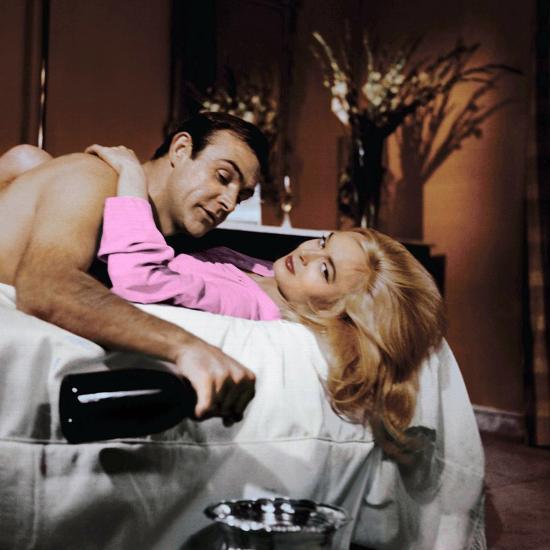 Goldfinger Sean Connery and Shirley Eaton photo by Guy Hamilton