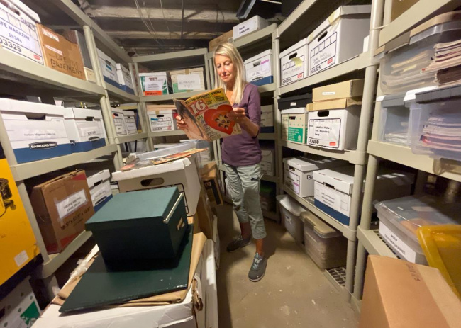 Sally Edelstein collection of paper